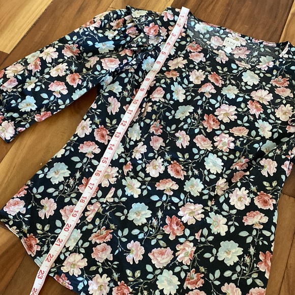 LA VIE REBECCA TAYLOR TOP ARIANE BLACK ROSE PRINT Cottagecore Size Small - Picture 8 of 8